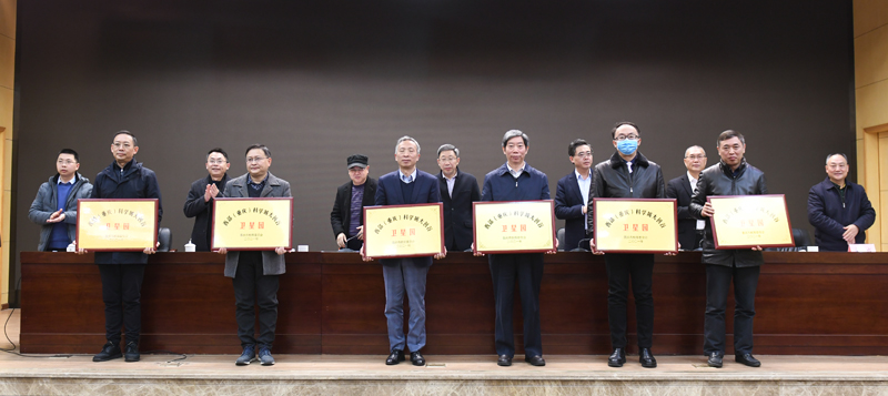 1639476966083051636.jpg 20211214wxy2.jpg