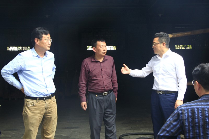 1524902067159004869.jpg 3.jpg